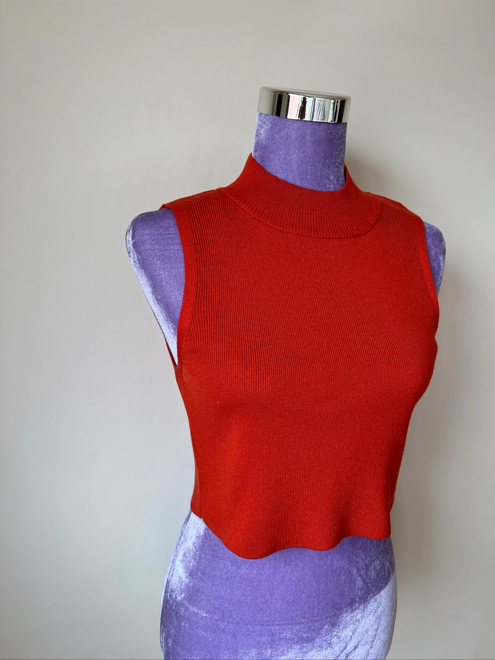Primark Top Malha Canelado Gola Alta | Tamanho S – photo 3